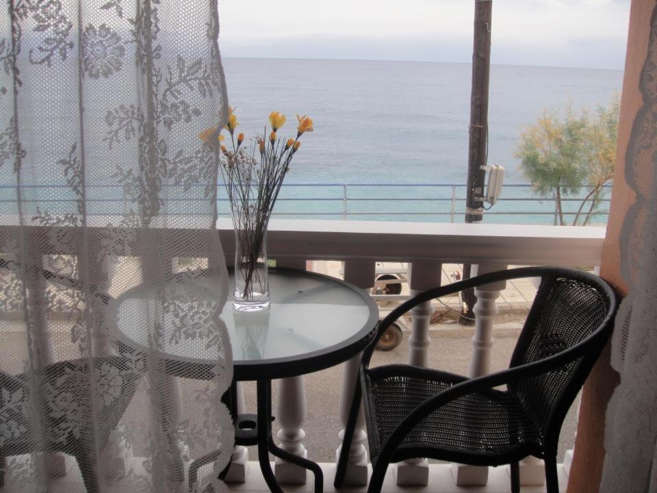 Antonios Rooms Akráta Rom bilde